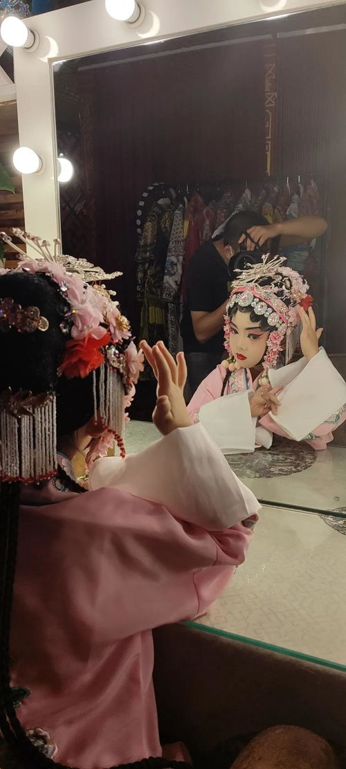 提起戏曲我就想到这样一些四字词语